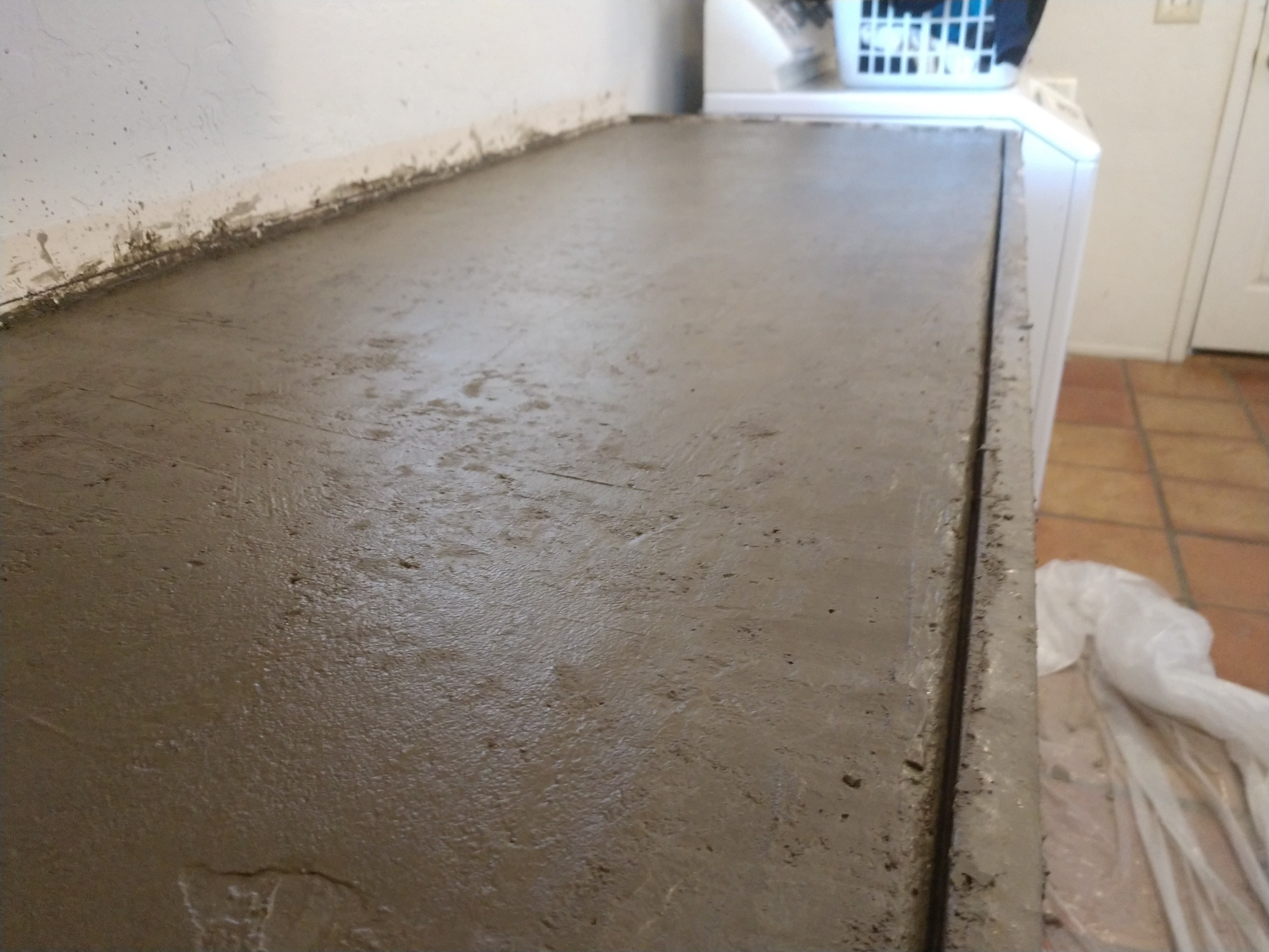 Concrete countertop edge finishing